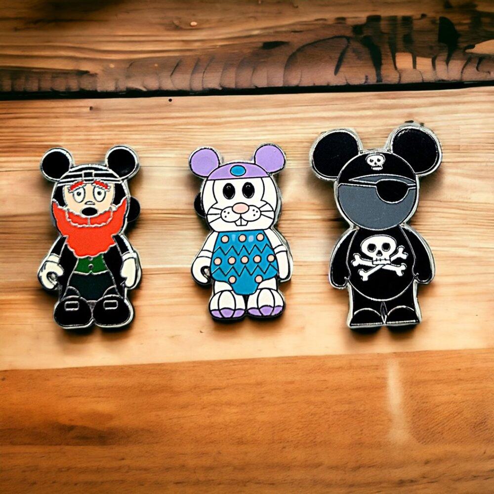 3 Large Mickey Mouse Pirates Bunny Disney Parks Trading Pins Plus 1 Bonus Pins